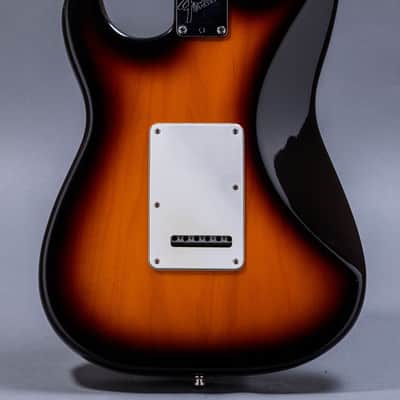 Fender American Standard Stratocaster 1995, Sunburst image 5