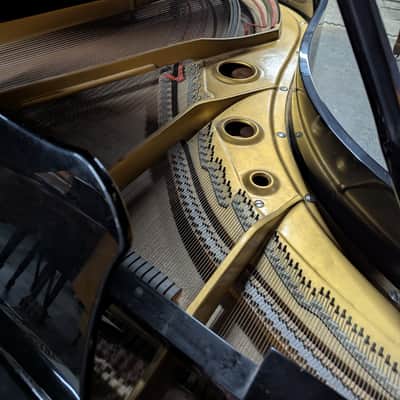 Yamaha G3 grand piano SN 1248902 - Polish Ebony image 3