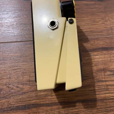 Boss FT-2 Dynamic Filter (Black Label) 1986 - 1989 - Yellow image 4