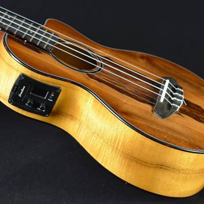 Breedlove Lu'au Concert Ukulele CE - Myrtlewood/Myrtlewood Natural Shadow image 3