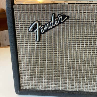 Fender Vibro Champ 6-Watt 1x8" Guitar Combo 1970 - 1980 - Silverface image 4