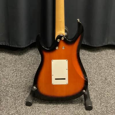 Ibanez GRG140 2014 - Sunburst image 5