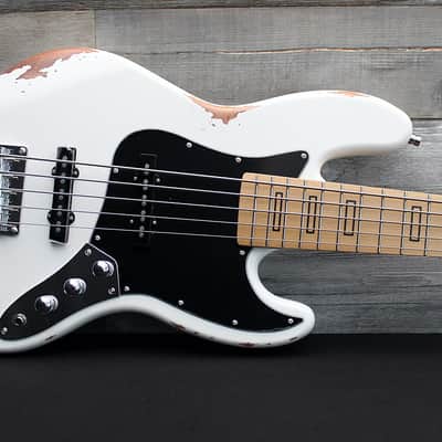 Henry's Lizard DB2-05 Dragon Aged White 2026 - White image 3