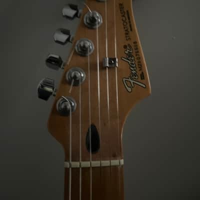 Fender 60th Anniversary Limited Standard Stratocaster with Maple Fretboard 2006 - Blizzard Pearl image 2