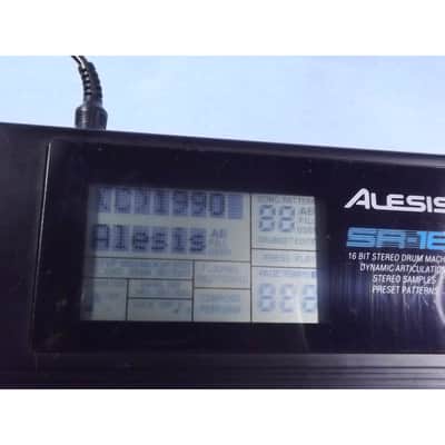 Immagine Alesis SR-16 Drum Machine (16 BIT) - 3