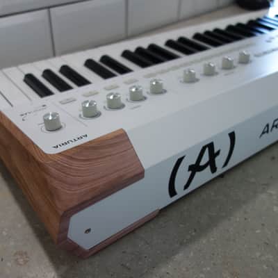 Arturia AstroLab 61-Key Stage Keyboard 2025 - Present - White image 2