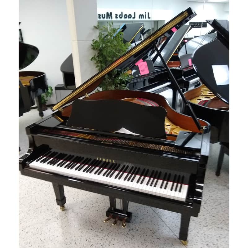 Yamaha G2 Grand Piano 5’8 image 1