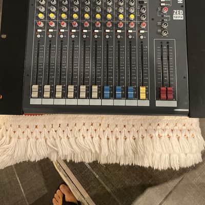 Allen & Heath ZED-12FX 12+2 Channel Mixer with Effects 2011 - Present - Black/Red image 2