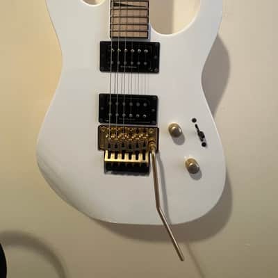 Jackson X Series SLXM DX Soloist 2021 - Present - Snow White image 1