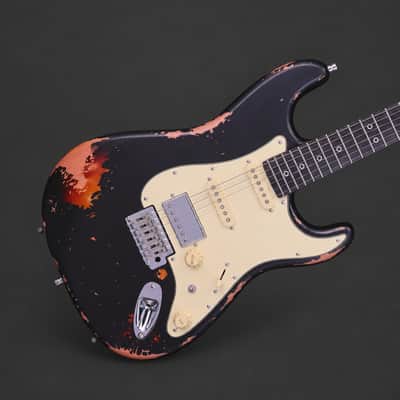 Dhatarattha HSS Strat-Style – Black Over Sunburst Nitro Relic image 1