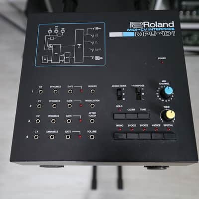 Roland MPU-101 MIDI-CV Interface with four channels + original manual image 1