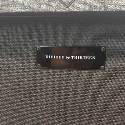 Divided by 13 1x12D Closed Back Speaker Cabinet - Pewter Trout Tolex, Matching V image 3