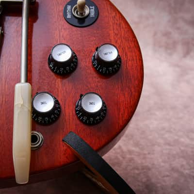 GIBSON USA Custom Shop VOS 1964 Reissue SG Maestro "Cherry + Rosewood" (2010) image 9
