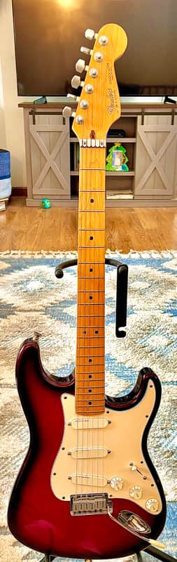 Fender Stratocaster Deluxe Plus 1989- Crimson Frost