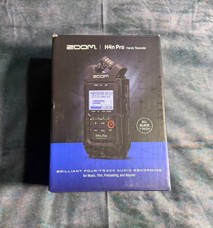 Zoom H4n PRO Handy Digital Multitrack Recorder - All Black image 1