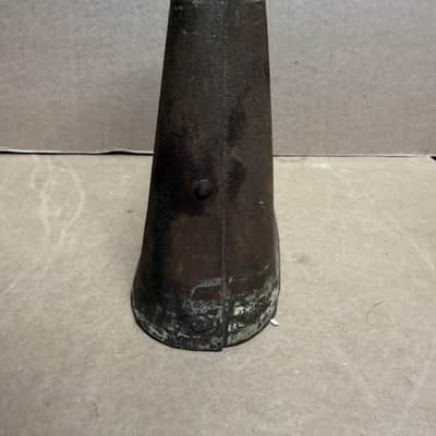 Unbranded Vintage Steel Cowbell – Rustic Patina – Heavy-Duty Construction – Fully Functional – Used image 10