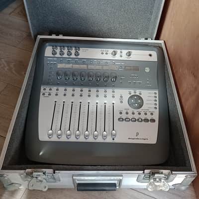 Digidesign Digi 002 Console Interface / Control Surface Flightcased image 3