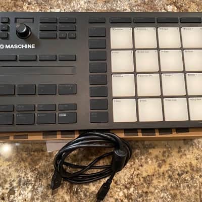 Native Instruments Maschine Mikro MKIII | Reverb