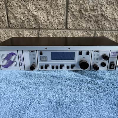 Two Notes Torpedo Studio Digital Load Box Exlnt w/box image 1