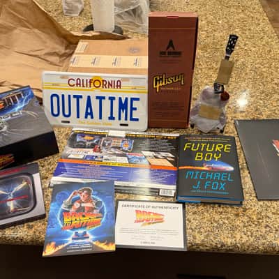 Epiphone Back To The Future ES-345, Michael J. Fox Auto, 40th Anniversary box set, Lego Time Machine image 4