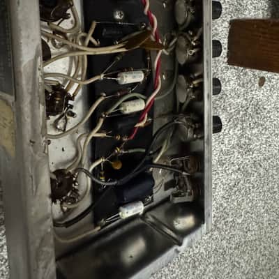 Fender Vibro Champ 6-Watt 1x8 Guitar Combo - Silverface image 19