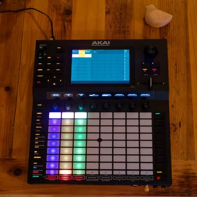 Akai Force Standalone Music Production / DJ Performance System 2019 - Black image 1