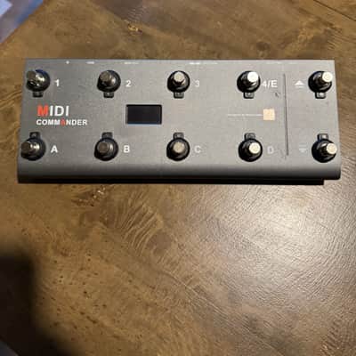 Midi Commander Boss fs7 Pedal and cable collection image 2