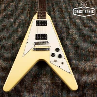 1993 Gibson Flying V '67 Reissue Alpine White w/ Case image 1