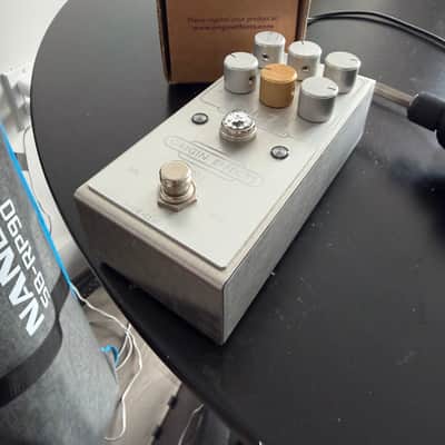 Origin Effects Cali76 Stacked Edition Compressor Limited Edition - 10th Anniversary 2022 - Laser Engraved Silver image 4