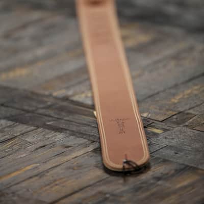 Martin Brown Ball Glove Leather Guitar Strap (18A0012) image 2