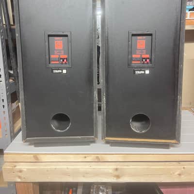 Pair Of Cerwin Vega DX-7 Speakers. 255 Watts, 4 Ohms. 34 Hz-20K Hz. image 10