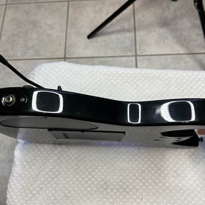 Dean Vendetta electric guitar Tremelo, 3 pickups. image 10