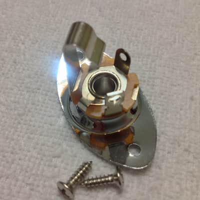 Chrome Finish Football Jack Plate with Switchcraft #11 Jack and Screws image 3