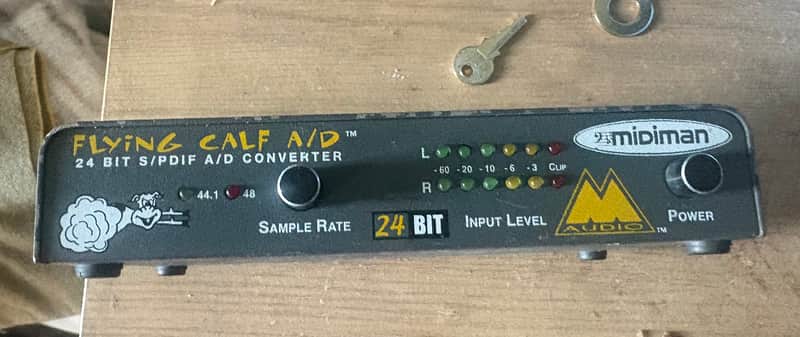 Midiman flying calf A/D 24 bit Converter Flying calf A/D 24 bit Converter 1990s image 1