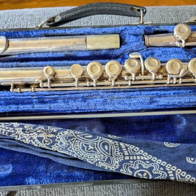 Gemeinhardt 2SP Straght-Headjoint Flute with pass-through needle - Silver-Plated image 1