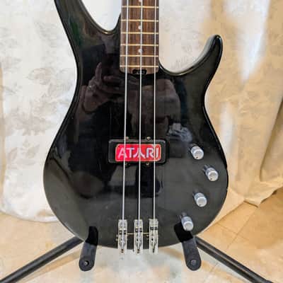 3 String conversion bass Peavey Fury 2 International Series image 2