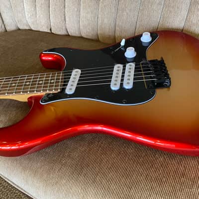 Fender Squier Contemporary Stratocaster Special HT 2021 - Sunset Metallic image 3