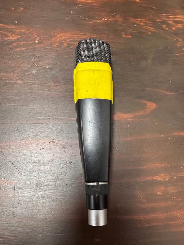 Sennheiser MD 421-U Cardioid Dynamic Microphone | Reverb