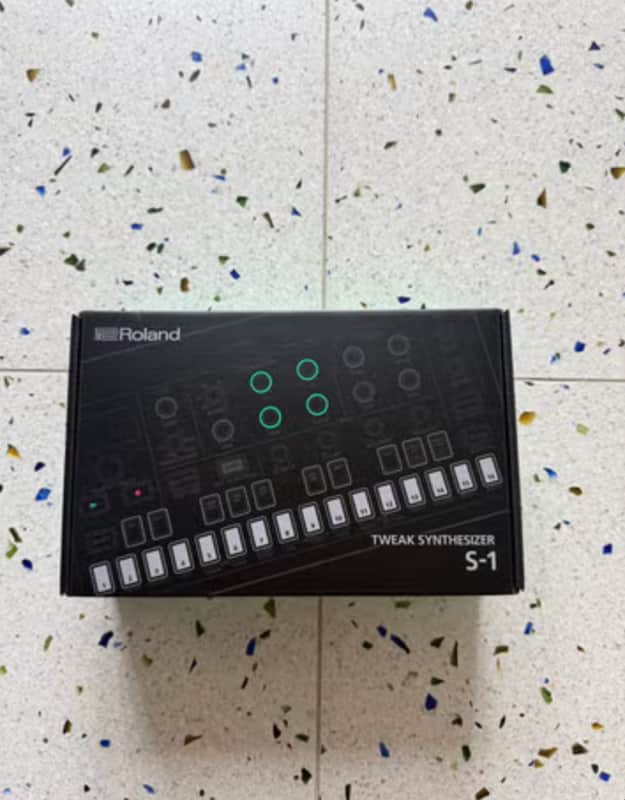 Roland S-1 AIRA Compact Tweak Synthesizer 2023 - Present - Black image 1