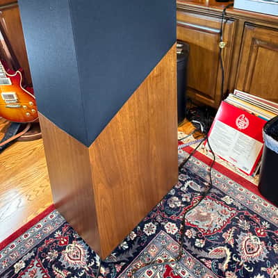 Vandersteen 5a (pre carbon) circa 2005 - Hard Wood Prob Walnut image 4