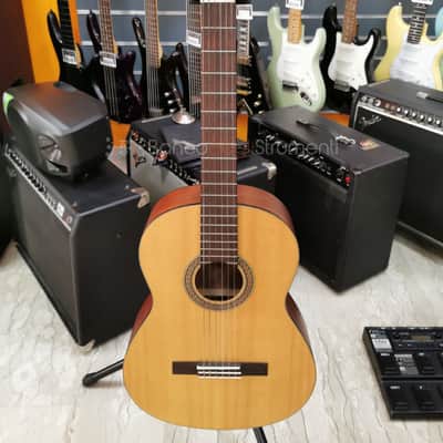 Yamaha CG-101M Classical guitar 4/4 Natural image 2
