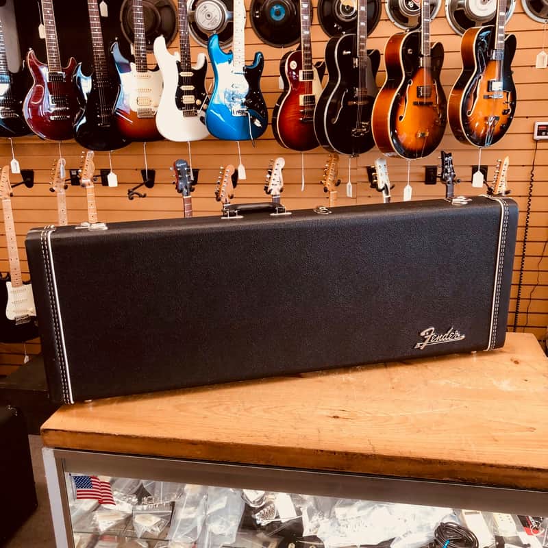 G&G Fender Rectangle Guitar Case image 1
