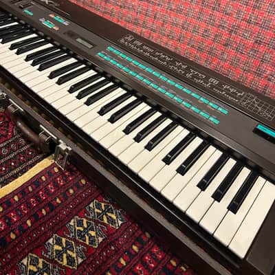 Yamaha DX7 + Flight case