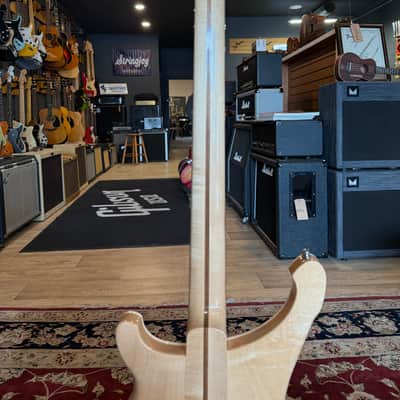 Rickenbacker 4003 2012 - Present - Mapleglo image 6