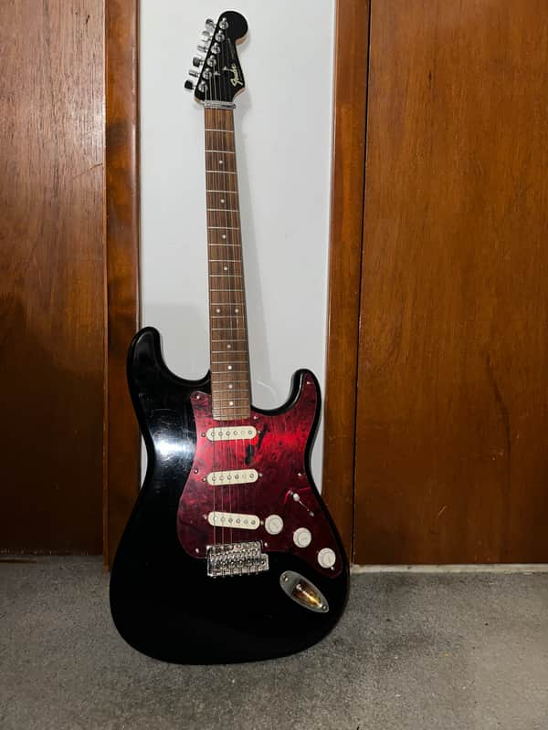 1984 FENDER STRATOCASTER FROM THE FAMED FUJIGEN (FGN) FACTORY image 1