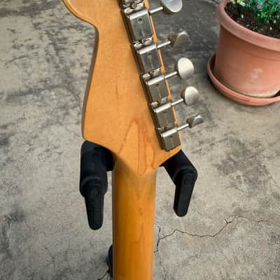 Fender American Vintage '65 Stratocaster 2013 - 2016 - Shoreline Gold with matching headstock image 5