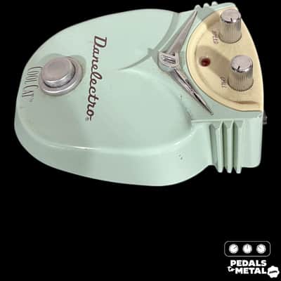 Danelectro Cool Cat Chorus 2000s - Blue X9604 image 4