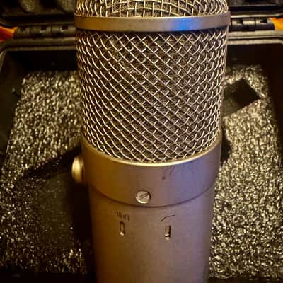 Neumann U47 fet 1980's - Nickel image 4