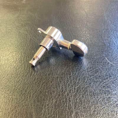 6 In-Line Die Cast Tuners - Chrome image 3