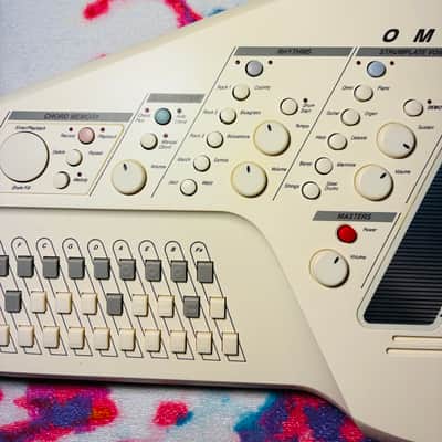 Suzuki OM-300 Omnichord W/Case + AC image 12